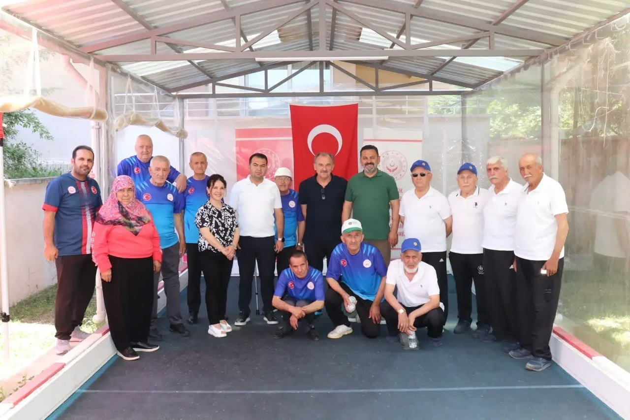 BİLECİK HUZUREVİ, BOCCE DOSTLUK MÜSABAKASINDAN GALİBİYETLE AYRILDI