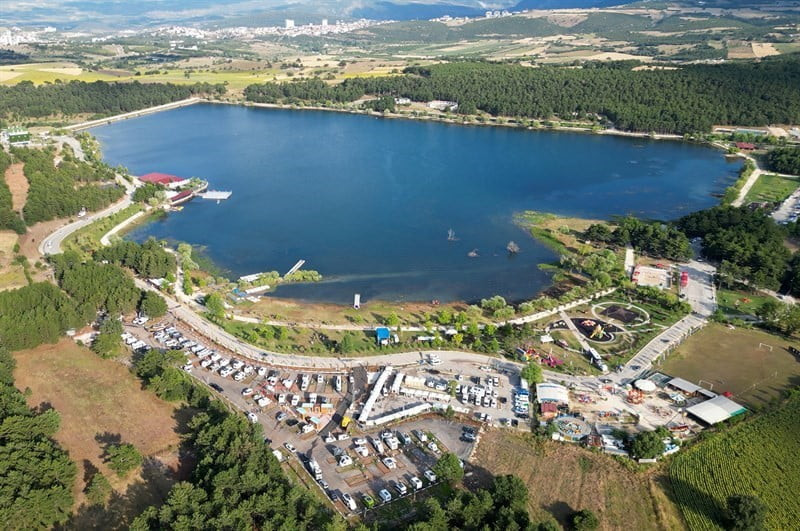 BİLECİK KENT MERKEZİNE 7 KİLOMETRE UZAKLIKTAKİ PELİTÖZÜ GÖLPARK'A GİRİŞ ÜCRETLERİNE ZAM...