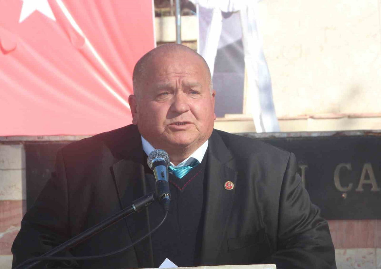 BİLECİK MUHTARLAR DERNEĞİ BAŞKANI İLHAMİ ÇINAR, 6'NCI KEZ GÜVEN TAZELEDİ