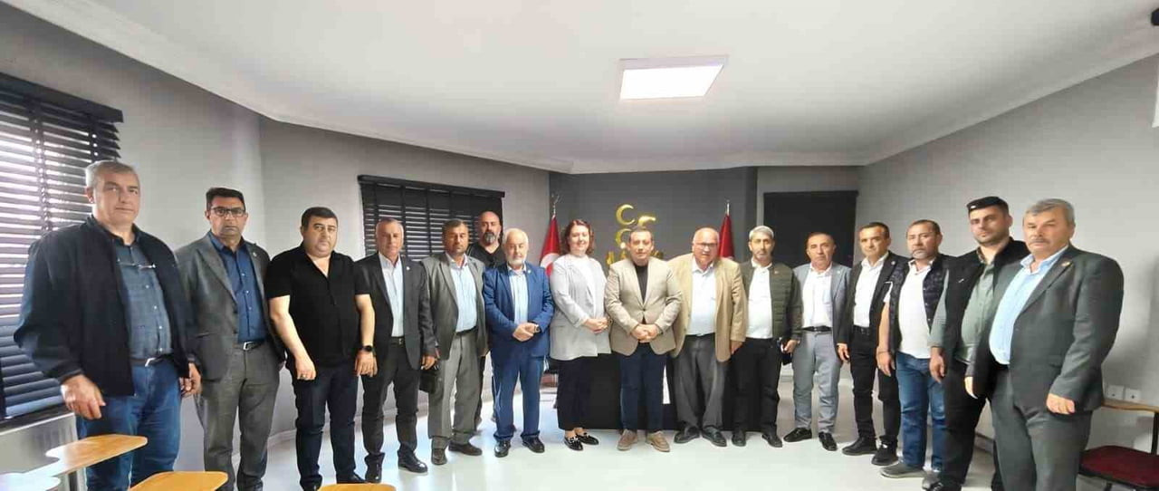 BİLECİK MUHTARLARINDAN MHP' YE ‘HAYIRLI OLSUN' ZİYARETİ