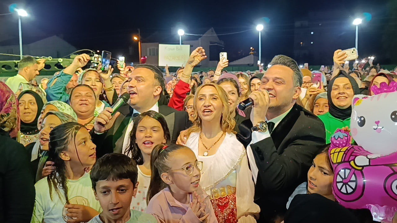 BİLECİK'TE DÜZENLENEN 'ŞALVAR GECESİ'NDE RUMELİ ORHAN & KEMAL KARDEŞLERİN SESLENDİRDİKLERİ...