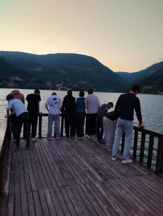BİLECİK'TE KORUMA ALTINDAKİ ÇOCUKLAR BOLU'DA DOĞA VE KÜLTÜR GEZİSİNE KATILDI.