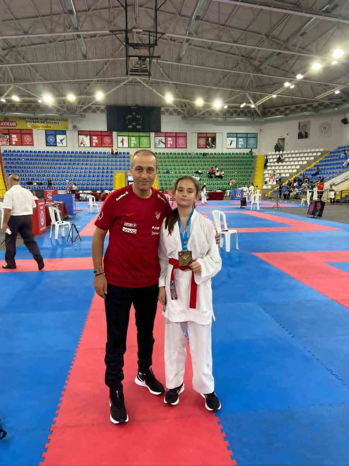 BİLECİKLİ SPORCUYA MİLLİ TAKIM DAVETİ