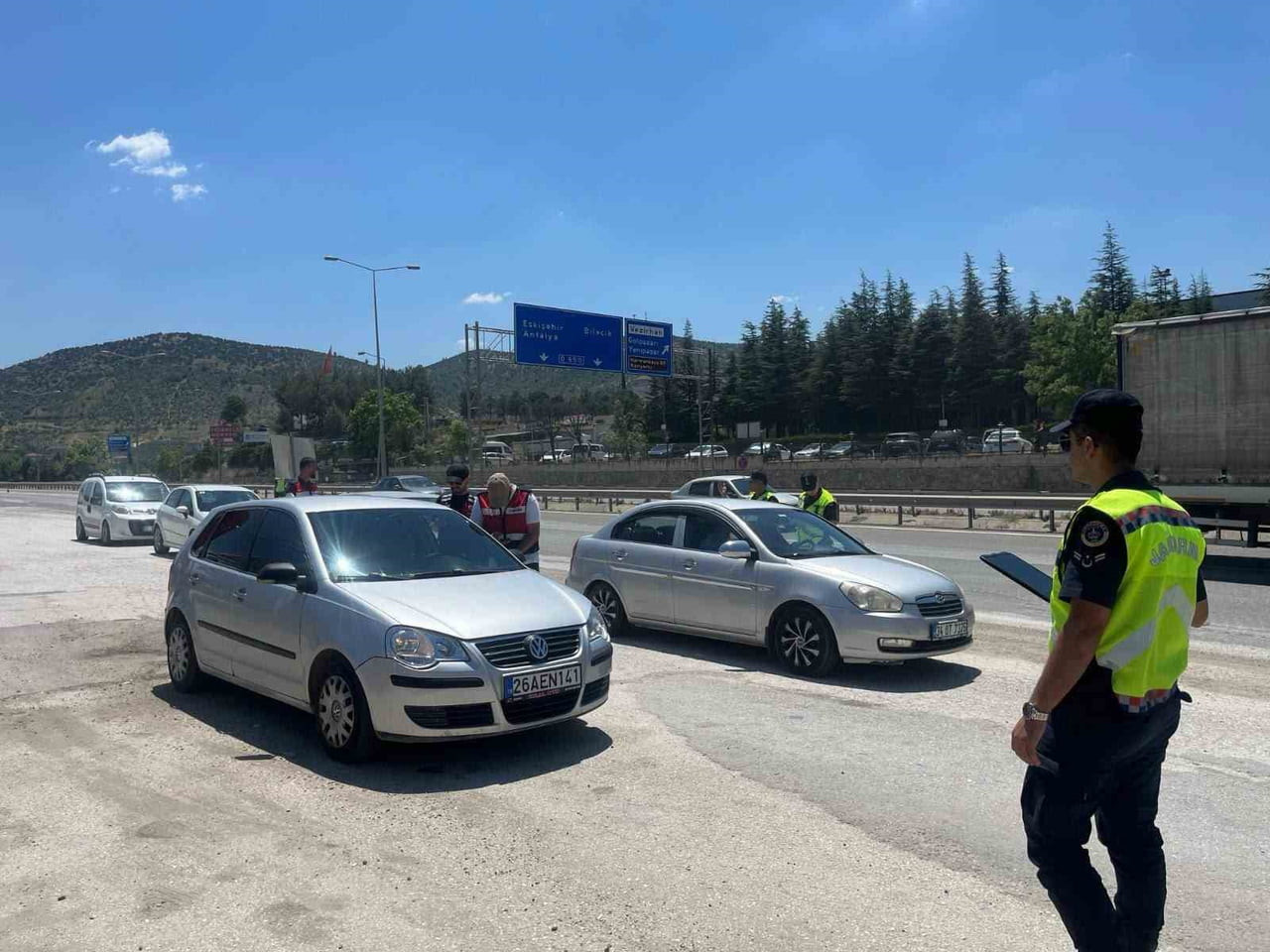 BİLECİK’TE 758 ŞAHIS VE 221 ARAÇ SÜRÜCÜSÜ SORGULANDI