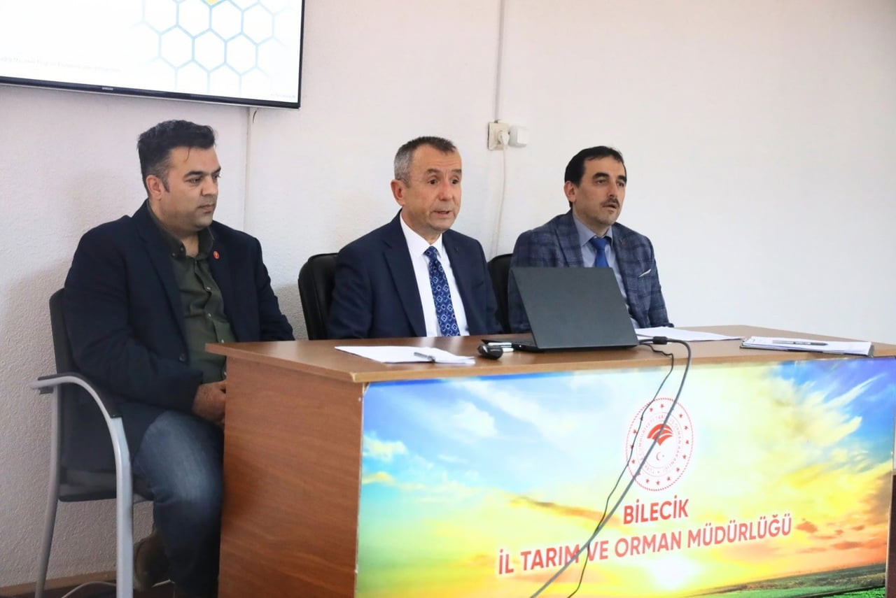 BİLECİK’TE HAYVAN HASTALIKLARIYLA MÜCADELE KONULARI MASAYA YATIRILDI