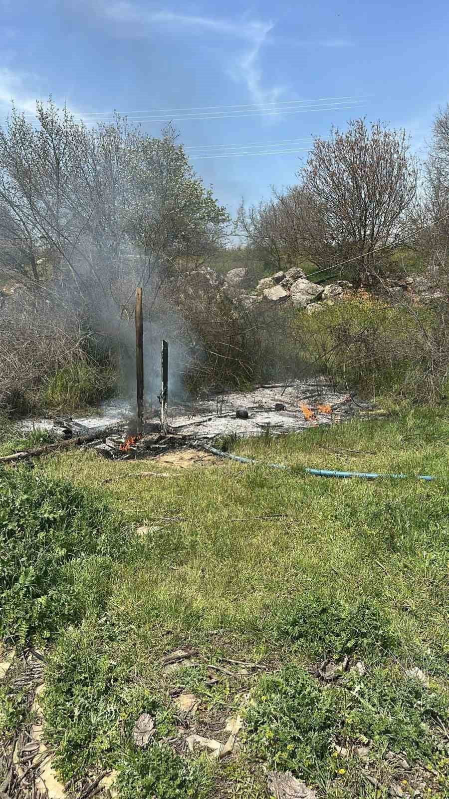 BİLECİK’TE OTLUK ALANDA ÇIKAN YANGIN KORKUTTU