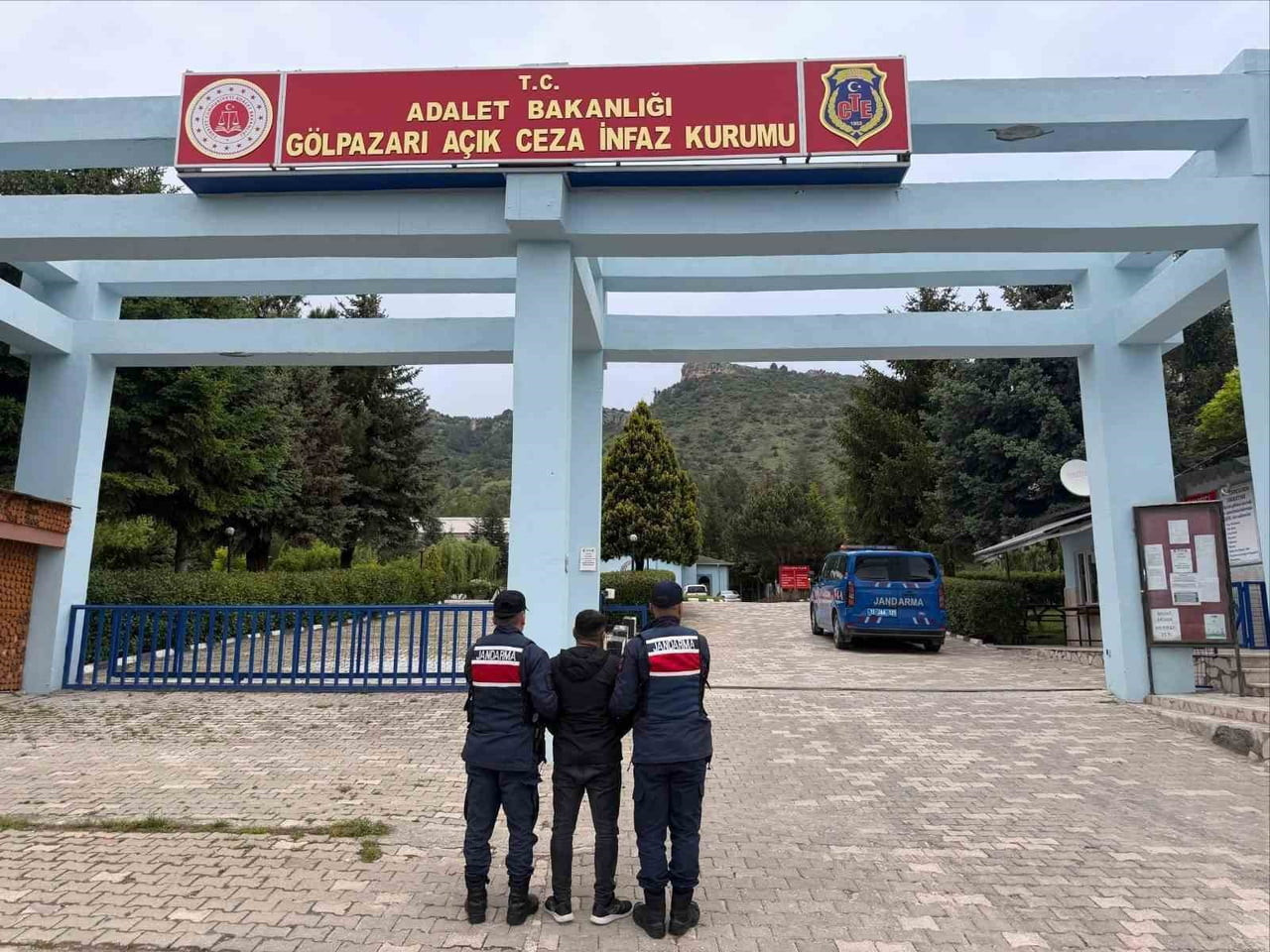 BİLECİK’TE UYUŞTURUCU SUÇUNDAN ARANAN ŞAHIS YAKALANDI