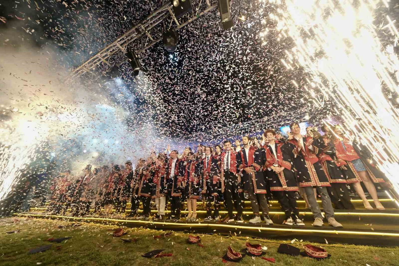 BİLİM VE TEKNOLOJİ TEMELLİ EĞİTİM ANLAYIŞLA KAPILARINI AÇAN TÜBİTAK FEN LİSESİ, 2025-2026 AKADEMİK...