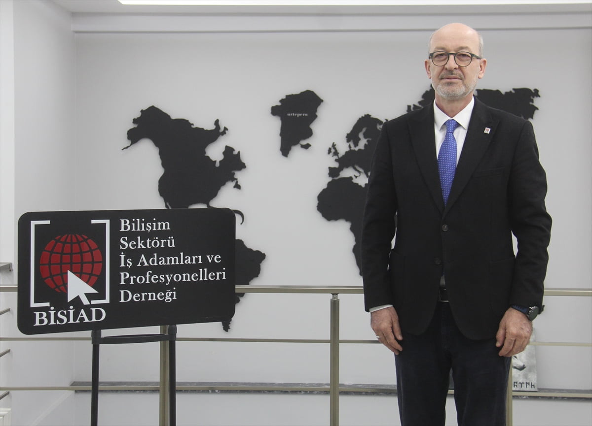 Bilişim Sektörü İş İnsanları Derneği (BİSİAD) Başkanı İdris Doğrul, üretim ve sanayi kenti...