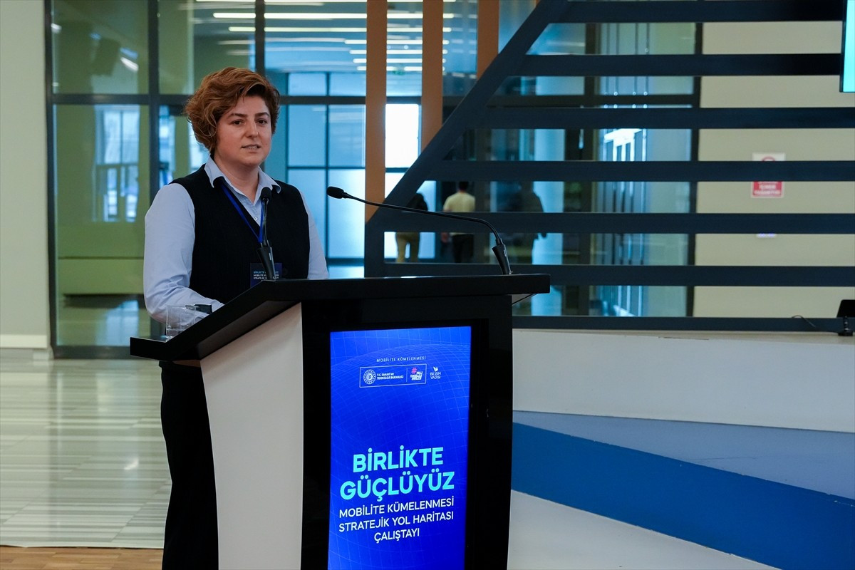 Bilişim Vadisi'nde "Mobilite Kümelenmesi Stratejik Yol Haritası Çalıştayı" düzenlendi. Çalıştayda...
