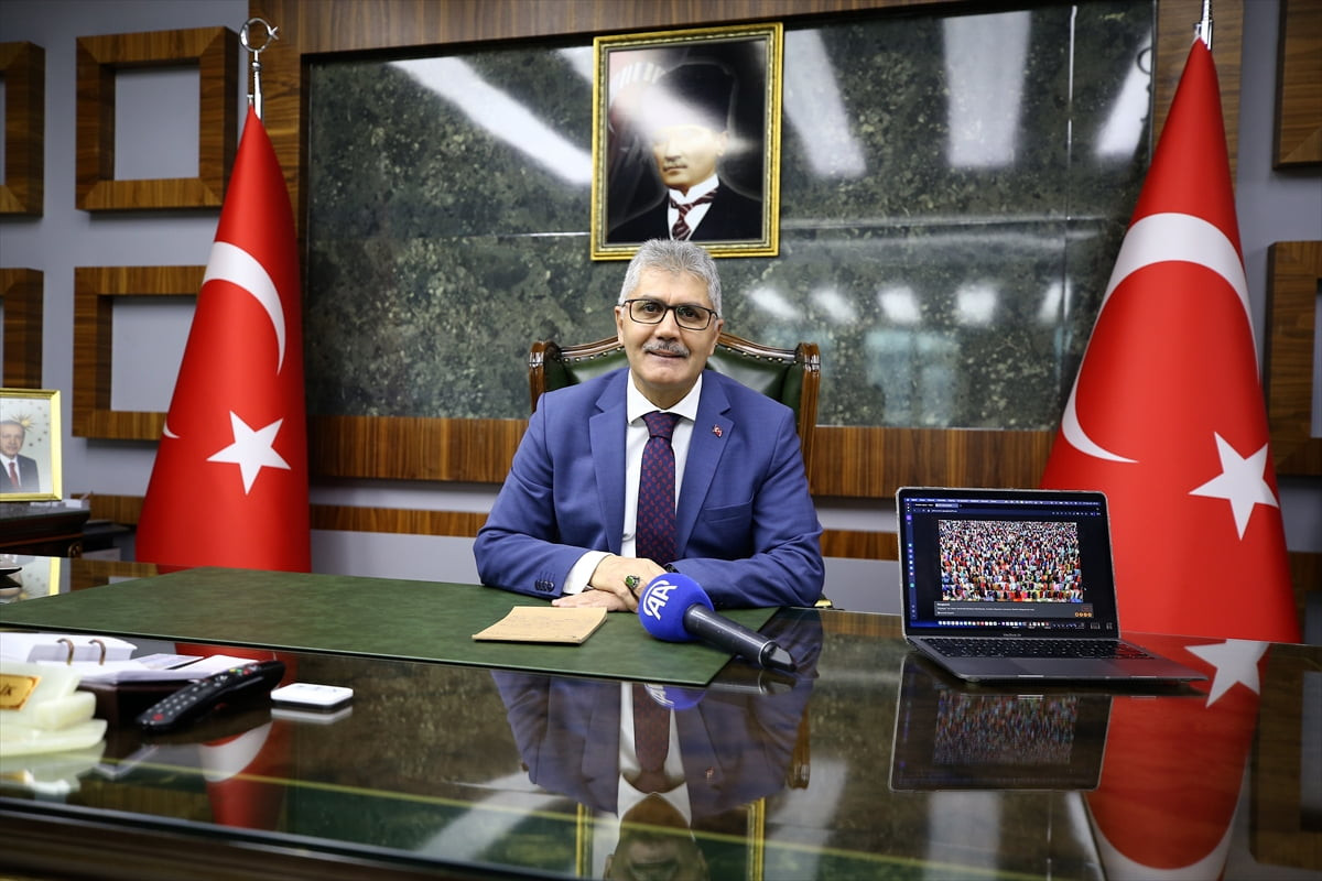 Bingöl Valisi Cahit Çelik, Anadolu Ajansının (AA) gözünden 2025'e damga vuran olaylara ait...