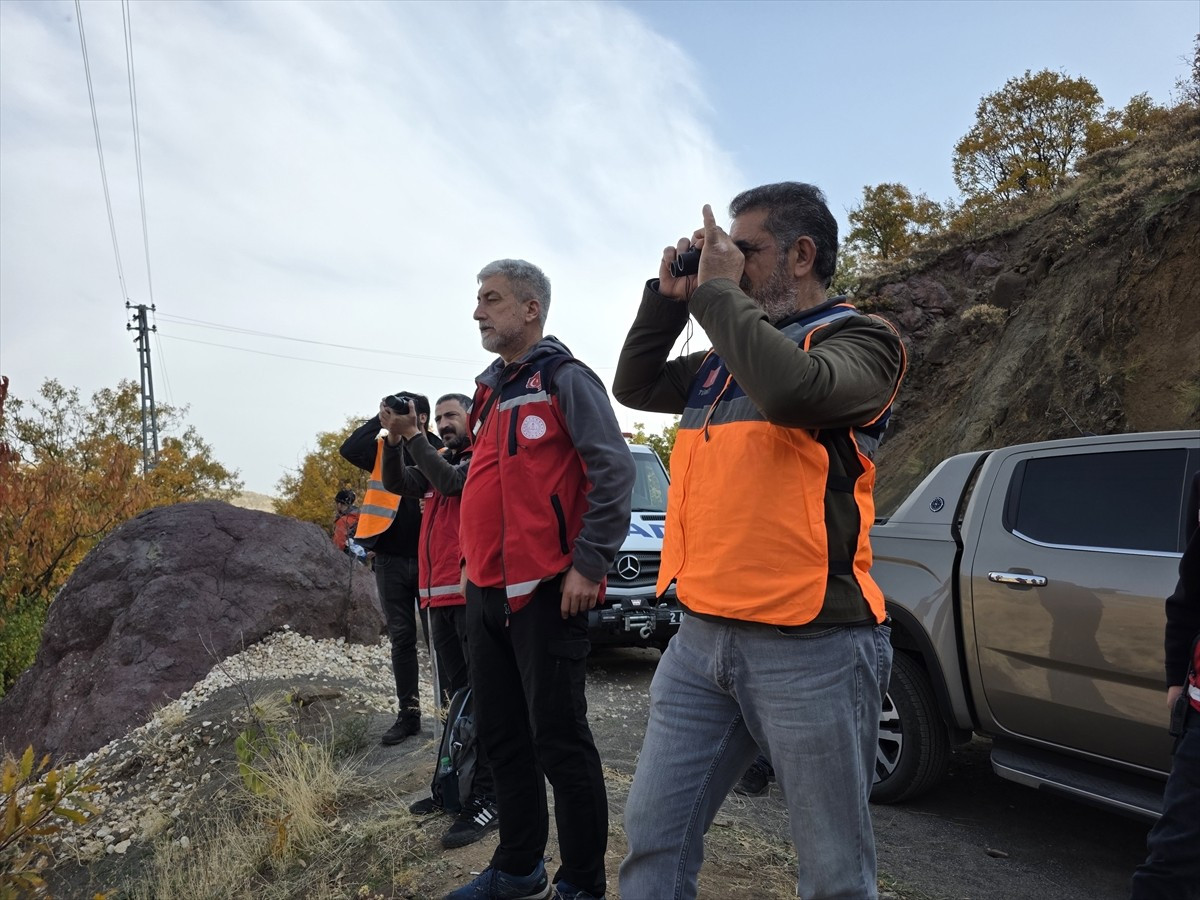 Bingöl'de kaybolan 79 yaşındaki Alzheimer hastası için arama çalışması yürütülüyor.