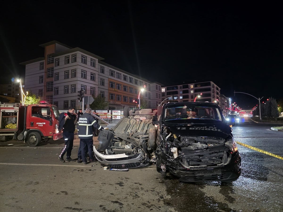 Bingöl'de meydana gelen trafik kazasında 4 kişi yaralandı.