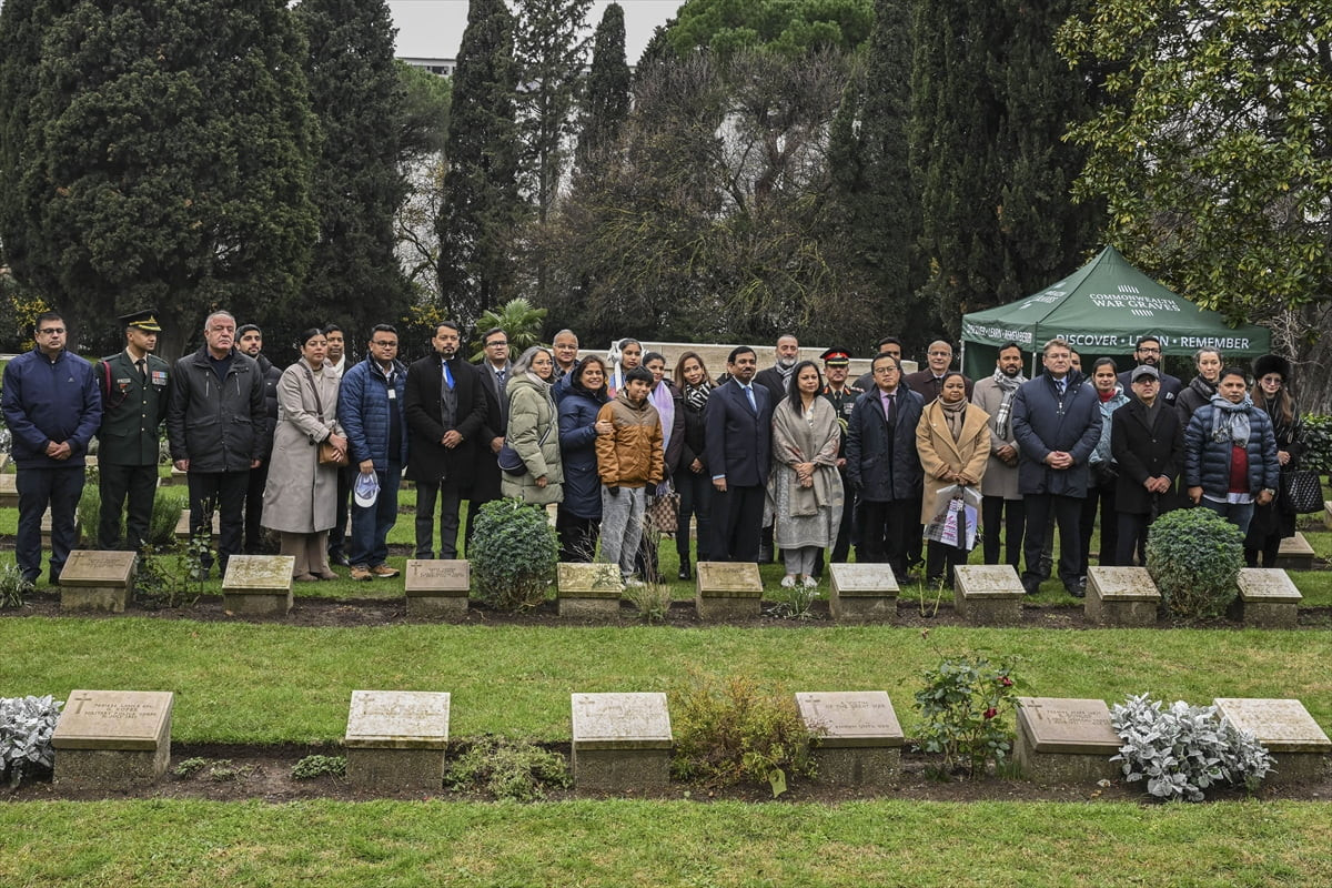 Birinci Dünya Savaşı'nda hayatını kaybeden Hindistan askerleri, Üsküdar'da bulunan Haydarpaşa...