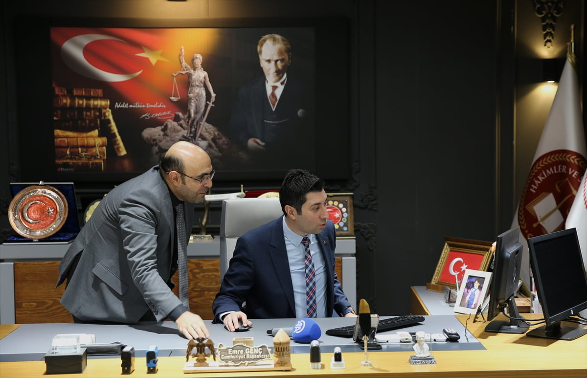 Bitlis Cumhuriyet Başsavcısı Emre Genç, Anadolu Ajansının (AA) gözünden 2025'e damga vuran...