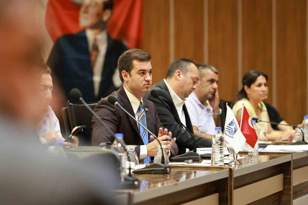 BODRUM BELEDİYE BAŞKANI TAMER MANDALİNCİ, TEMMUZ AYI OLAĞAN MECLİS TOPLANTISI’NIN ARDINDAN MAHALLE...