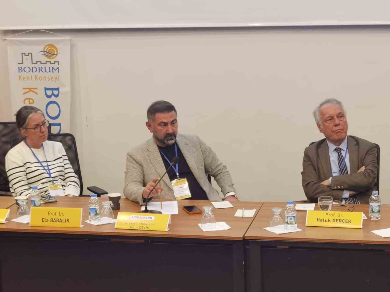 BODRUM’DA DÜZENLENEN 'BODRUM YARIMADASI’NIN ÇEVRESEL VE YAPISAL GELECEĞİ' SEMPOZYUMUNDA; ULAŞIM...