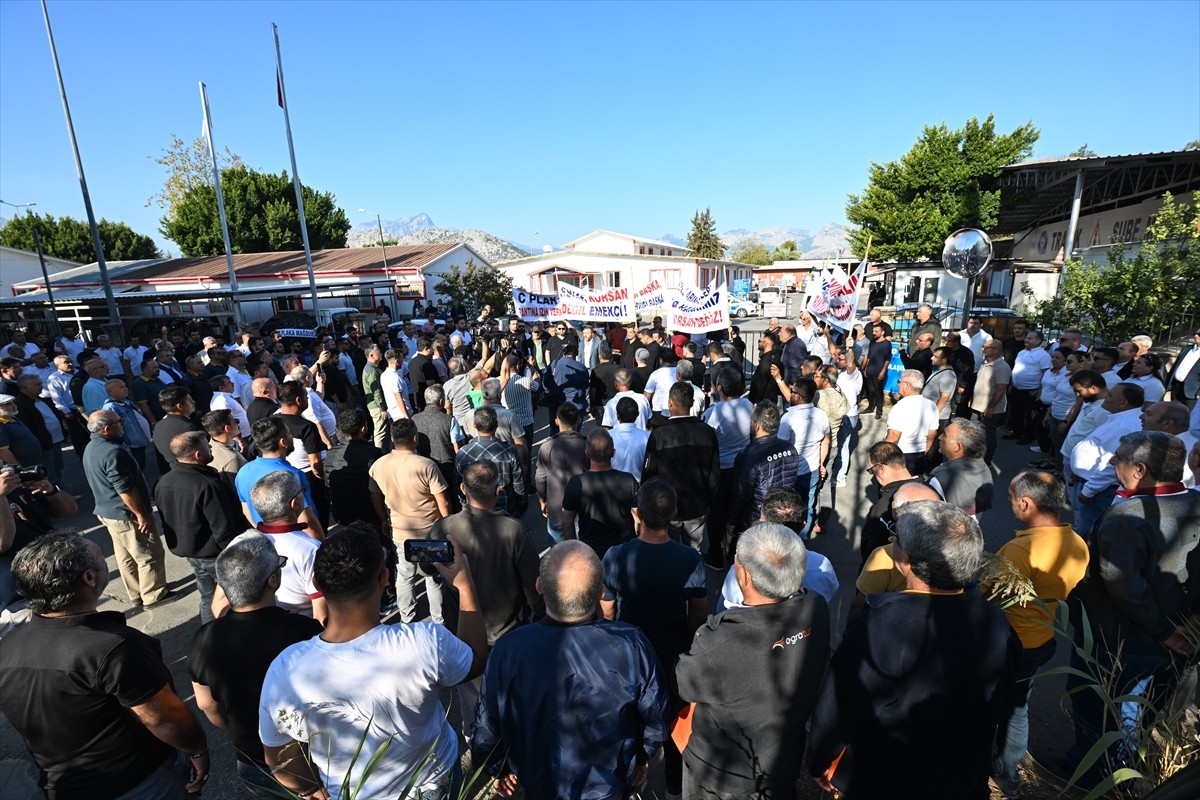Antalya'da Ulaşım Koordinasyon Merkezi (UKOME) kararıyla tüm taşımacılık işlemlerinde 