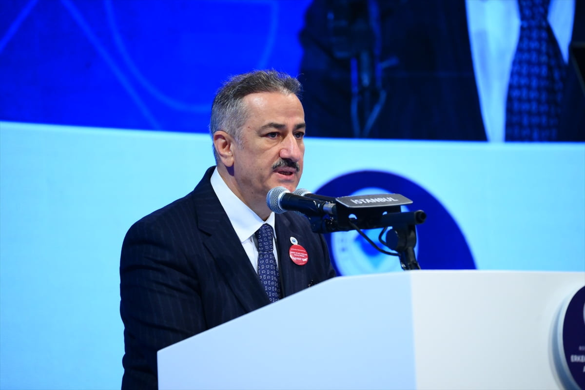 Boğaziçi Üniversitesi erkek ve kız yurtları, düzenlenen törenle açıldı. Törene katılan Boğaziçi...