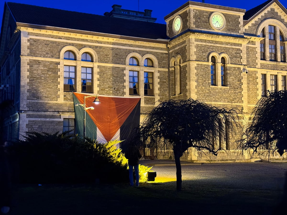 Boğaziçi Üniversitesi İslam Araştırmaları Kulübü (BİSAK) tarafından "Boğaziçi Üniversitesi...