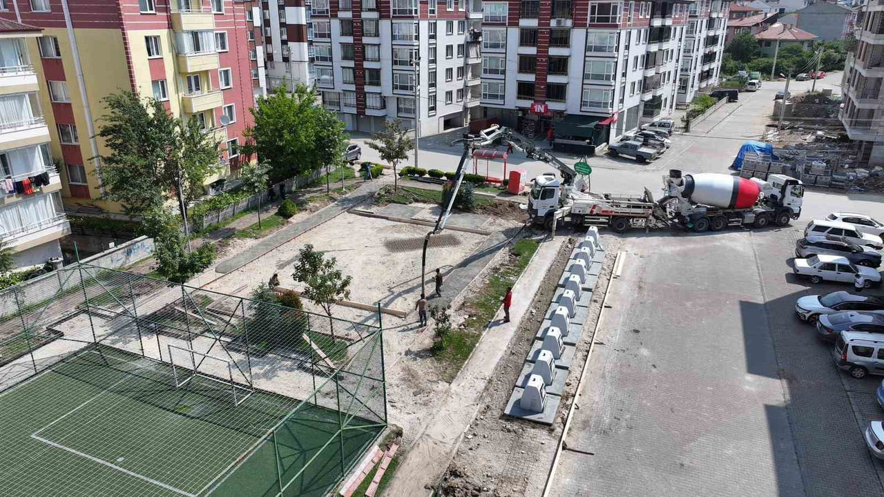 BOLU BELEDİYESİ, SAĞLIK MAHALLESİ’NDE BULUNAN ŞEHİT ZİYA SARPKAYA PARKI’NDA KAPSAMLI BİR YENİLEME...