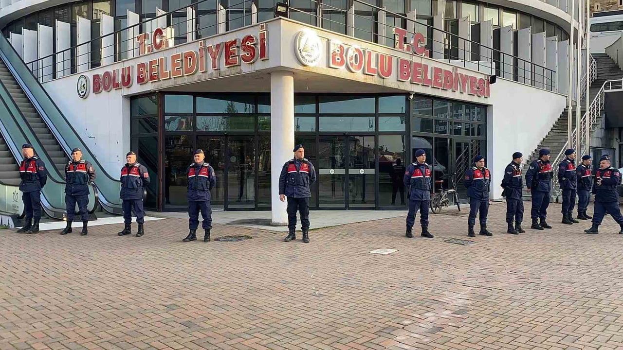 BOLU BELEDİYESİ’NE YÖNELİK YÜRÜTÜLEN ‘İCBAR SURETİYLE İRTİKAP’ SORUŞTURMASI KAPSAMINDA BELEDİYE...