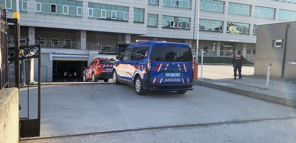 BOLU BELEDİYESİ’NE YÖNELİK YÜRÜTÜLEN SORUŞTURMA KAPSAMINDA DÜN GECE ÇIKARILDIĞI NÖBETÇİ HAKİMLİKÇE...