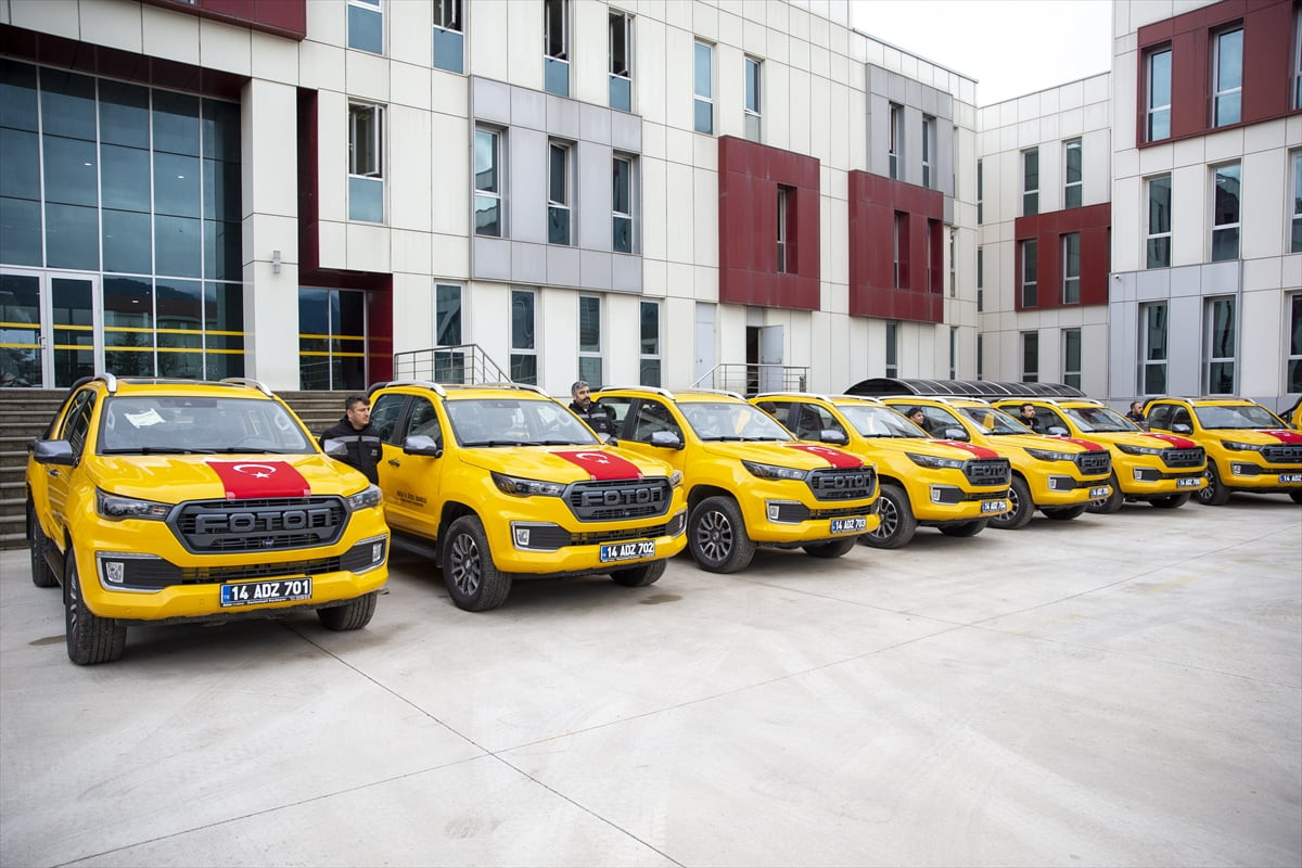 Bolu İl Özel İdaresi araç filosuna, ilçe ve köy yollarının yapımı ve onarımı ile karla mücadelede...