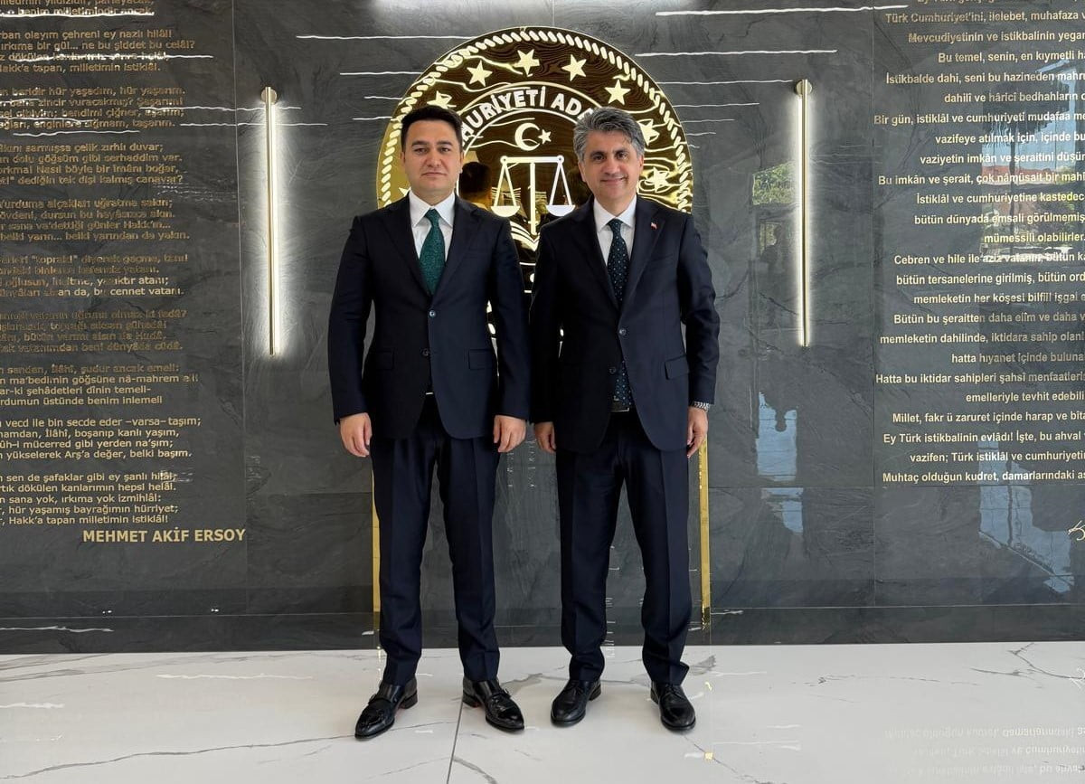 BOLU VALİSİ ABDULAZİZ AYDIN, MERSİN CUMHURİYET BAŞSAVCILIĞI GÖREVİNE ATANAN BAŞSAVCI YASİN EMRE’YE...