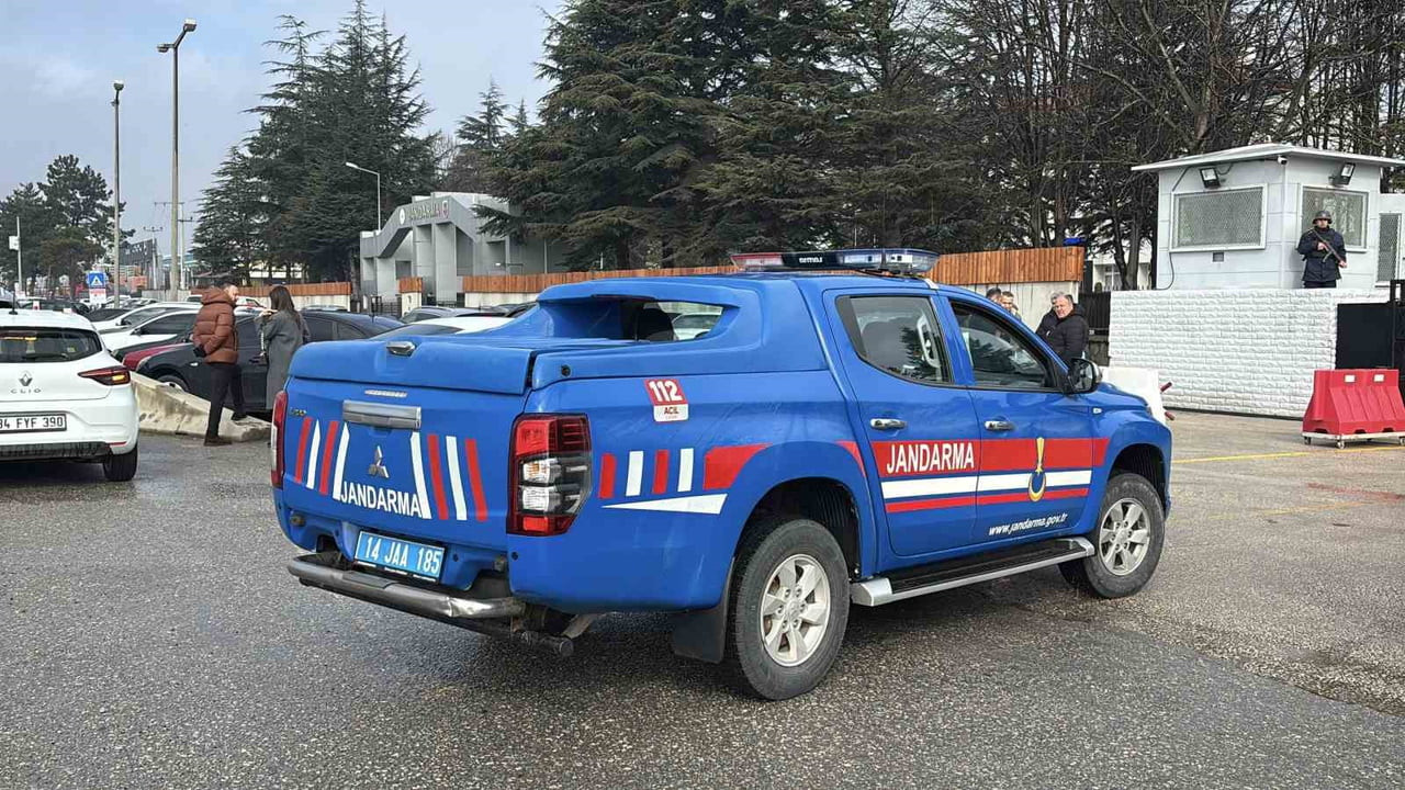 BOLU'DA, BELEDİYE BAŞKANI VE BOLSEV YÖNETİM KURULU BAŞKANI TANJU ÖZCAN İLE YÖNETİM KURULU ÜYESİ...