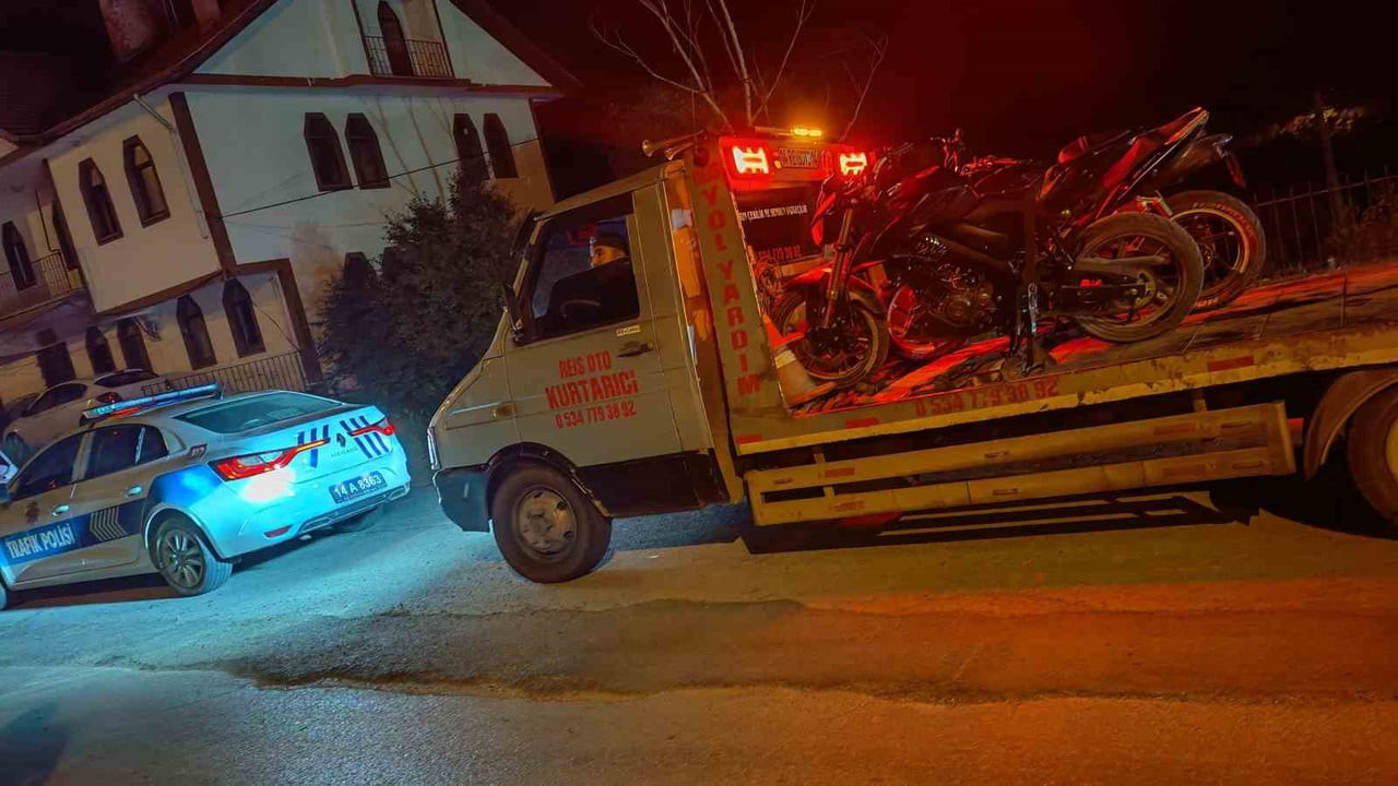 BOLU'NUN MUDURNU İLÇESİNDE VATANDAŞLARDAN GELEN YOĞUN ŞİKAYETLER ÜZERİNE HAREKETE GEÇEN POLİS...