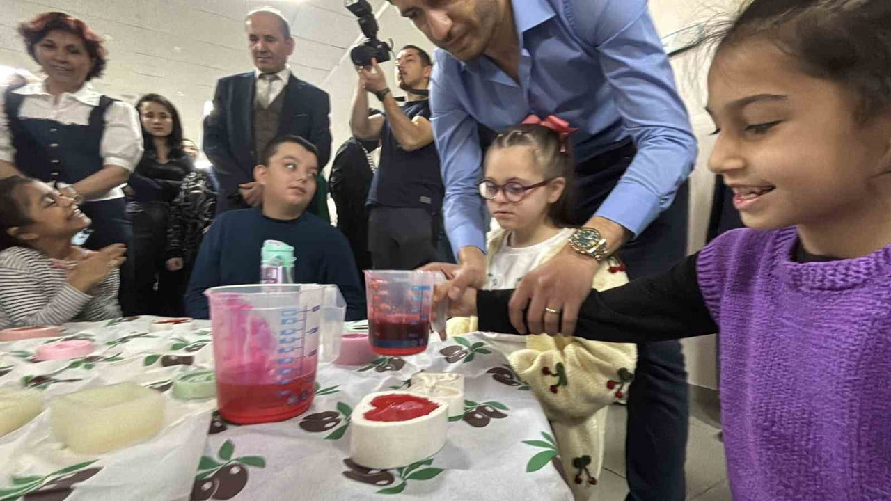 BOLU’DA ATIK YAĞLARI GERİ DÖNÜŞTÜREREK DOĞAL SABUN ÜRETEN MESLEK LİSESİ ÖĞRENCİLERİ, ÖZEL EĞİTİM...