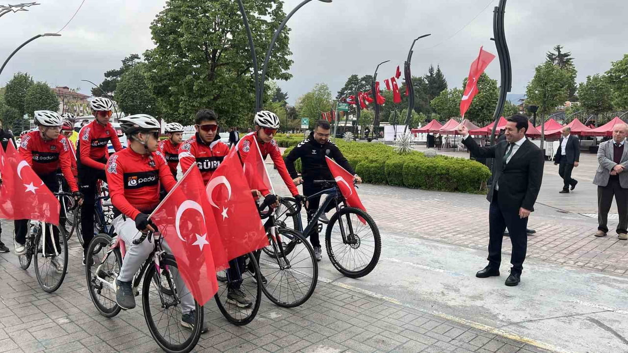 BOLU’DA GENÇLİK HAFTASI İLE 19 MAYIS ATATÜRK’Ü ANMA, GENÇLİK VE SPOR BAYRAMI ETKİNLİKLERİ...