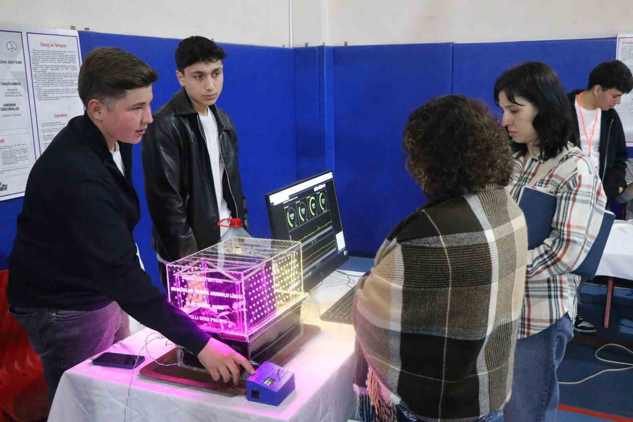 BOLU’DA MİMAR İZZET BAYSAL MESLEKİ VE TEKNİK ANADOLU LİSESİ (MTAL), TÜBİTAK 4006 BİLİM FUARI...