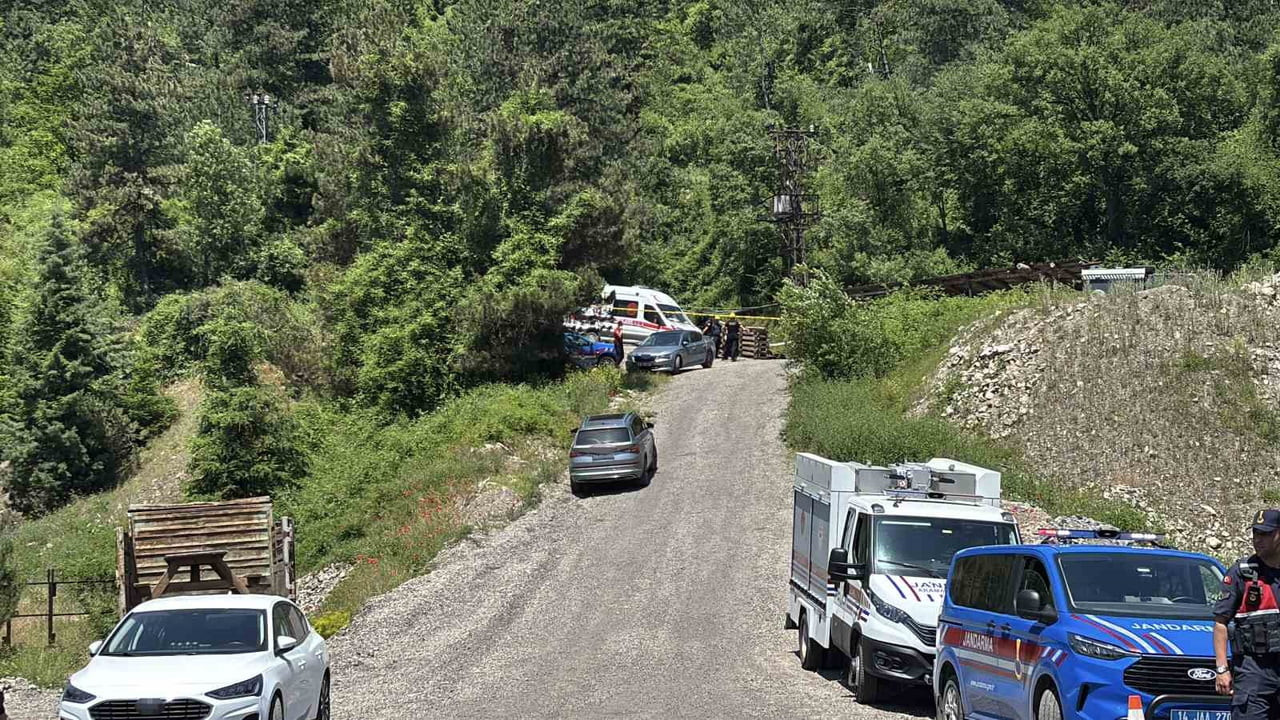 BOLU’NUN MENGEN İLÇESİNDEKİ MADEN OCAĞINDA MEYDANA GELEN GÖÇÜKTE HAYATINI KAYBEDEN İŞÇİNİN...