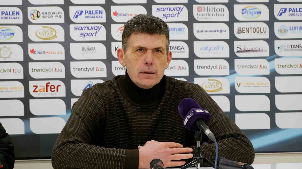 BOLUSPOR TEKNİK DİREKTÖRÜ NEVZAT DİNÇBUDAK