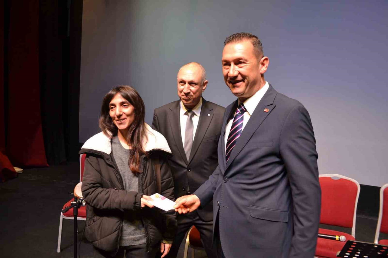 BOR’DA ‘İYİLEŞTİREN KÜTÜPHANE’ TEMASIYLA KÜTÜPHANE HAFTASI KUTLANDI