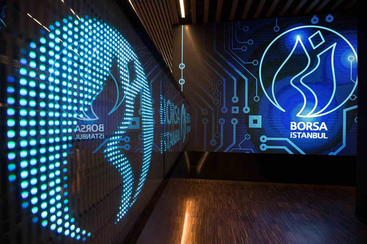 BORSA İSTANBUL BIST 100 ENDEKSİ 15.000 PUANI AŞARAK TARİHİN EN YÜKSEK SEVİYESİNİ GÖRDÜ.