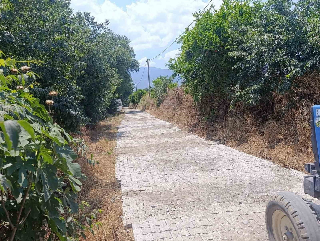 BOZDOĞAN BELEDİYESİ’NDEN, YAZIKENT’TE PARKE TAŞI ÇALIŞMASI
