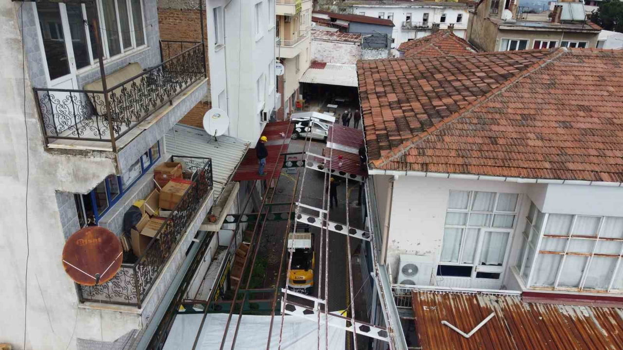 BOZDOĞAN’DA SİMİT PAZARI SOKAĞI YENİLENİYOR