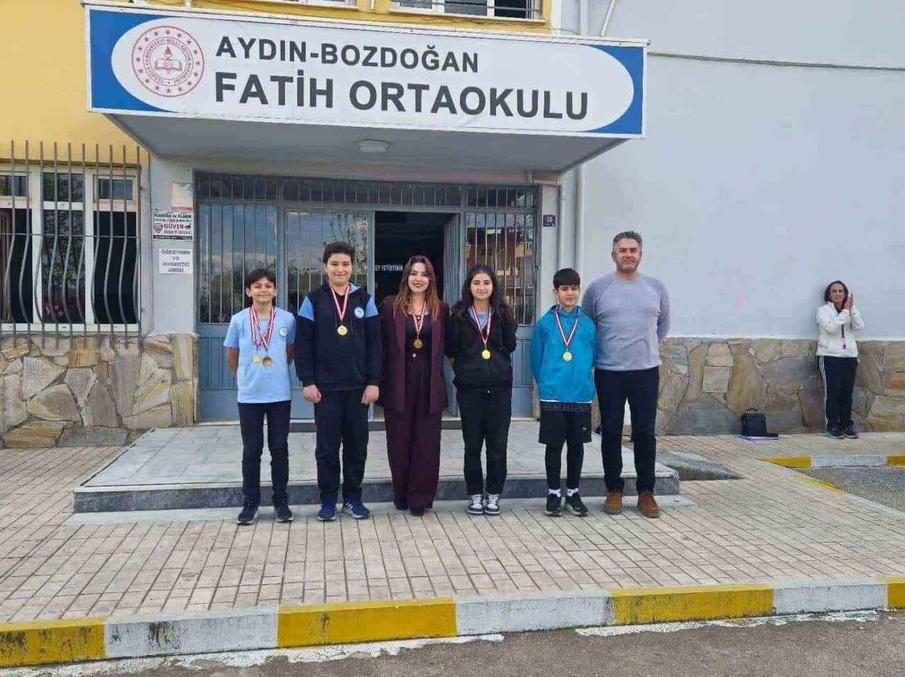 BOZDOĞANLI ÖĞRENCİLERDEN TÜRKİYE İKİNCİLİĞİ