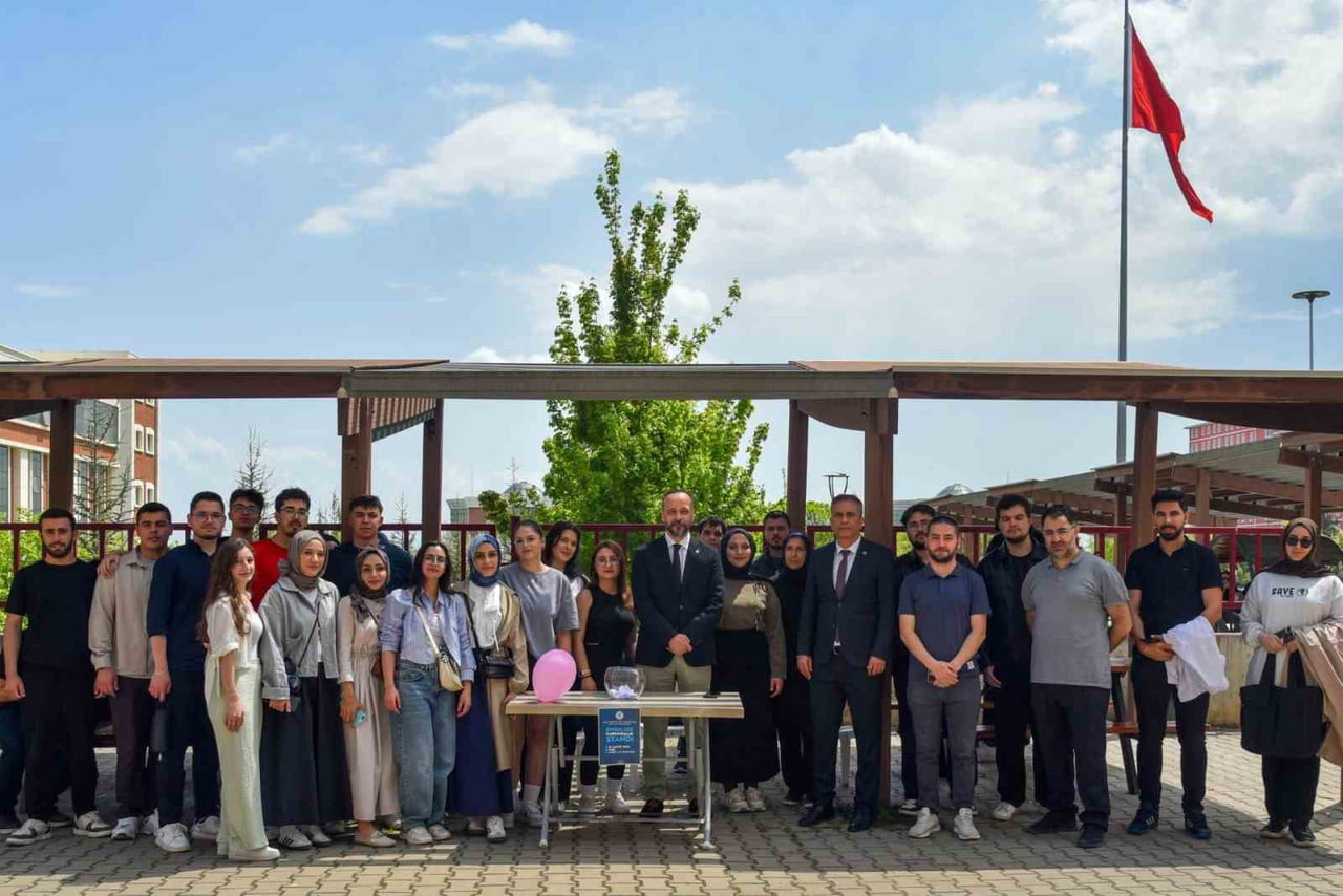 BŞEÜ’DE ‘ENGELSİZ FARKINDALIK STANDI’ KURULDU