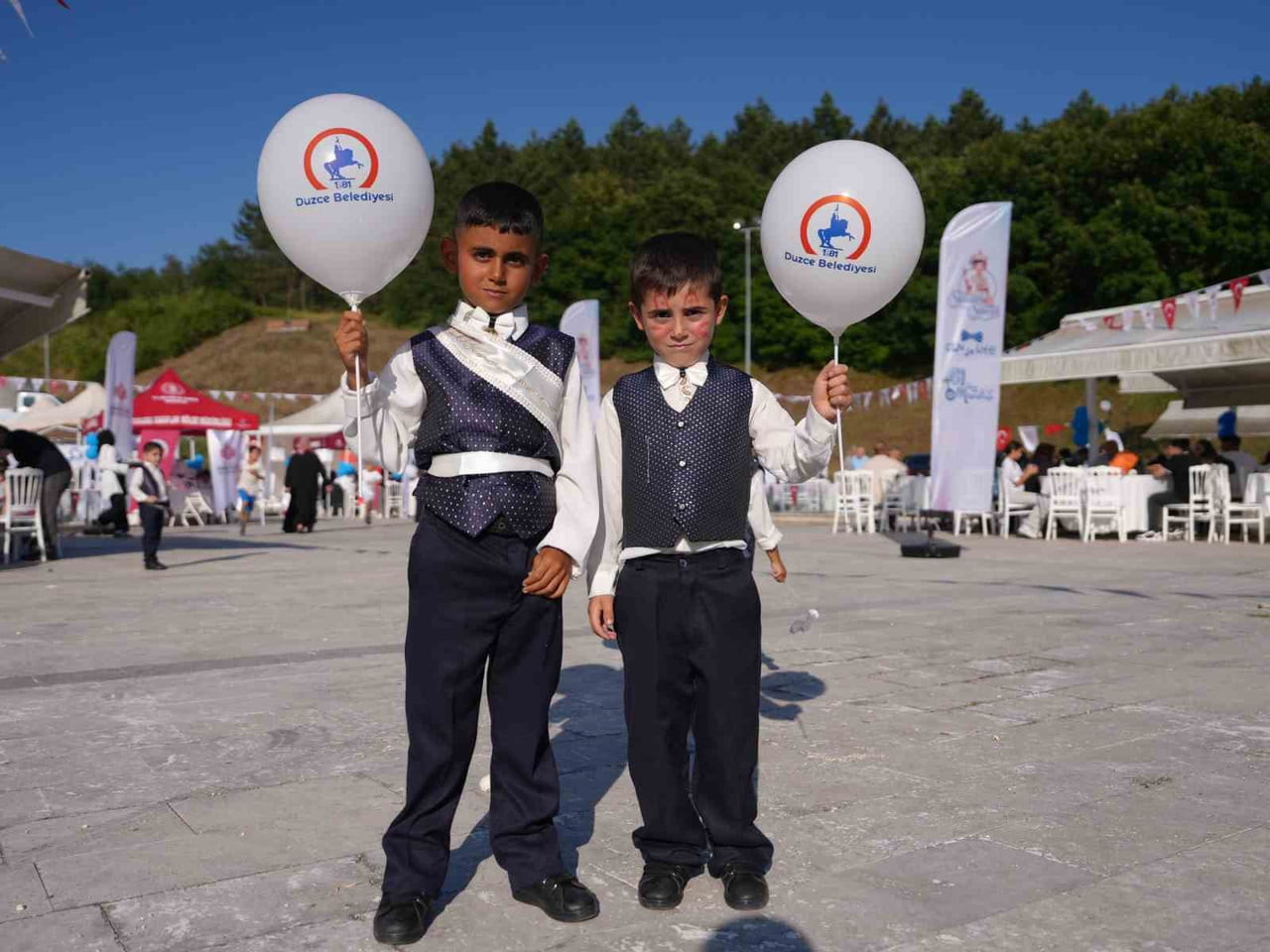 BU YIL 62 ÇOCUK İÇİN DÜZENLENEN ŞENLİKTE, OFF-ROAD ARAÇLARINDAN OLUŞAN SÜNNET KONVOYU İLE ŞEHİR...