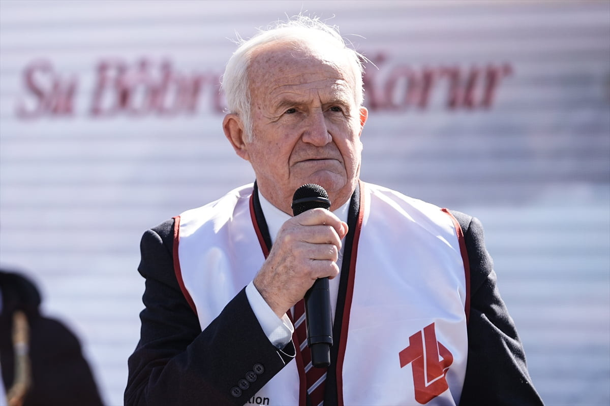 Bu yıl "Böbreğini Korurken Dünyayı Koru" temasının ele alındığı "Dünya Böbrek Günü" kapsamında...