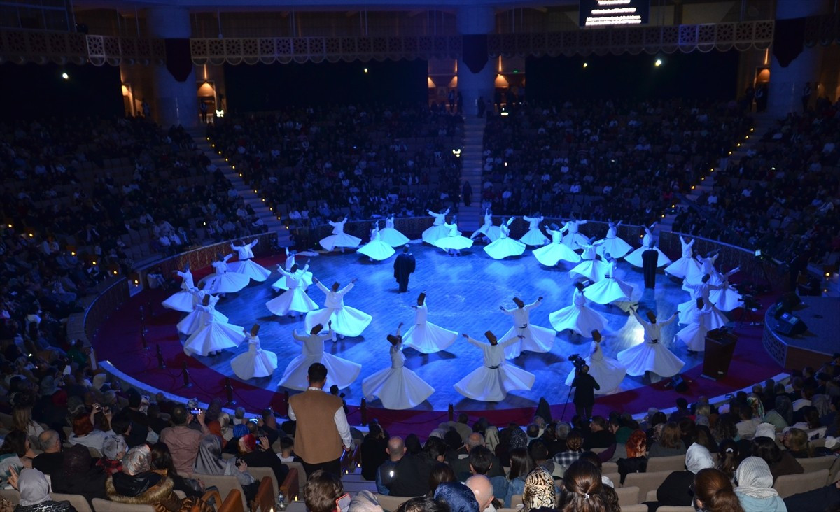 Bu yıl "Huzur Vakti" temasıyla düzenlenen, Hazreti Mevlana'nın 752. Vuslat Yıl Dönümü Uluslararası...