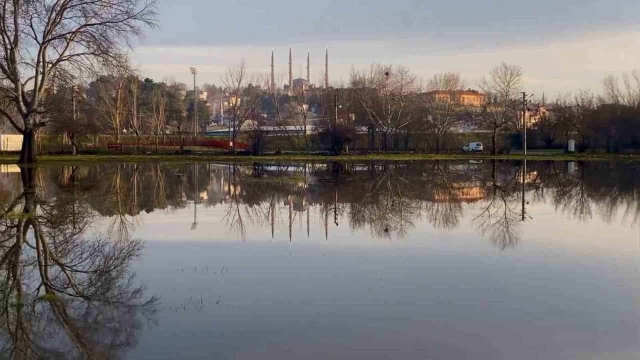 BULGARİSTAN VE EDİRNE BÖLGESİNDE SON GÜNLERDE ETKİLİ OLAN YOĞUN YAĞIŞLAR, MERİÇ VE TUNCA...