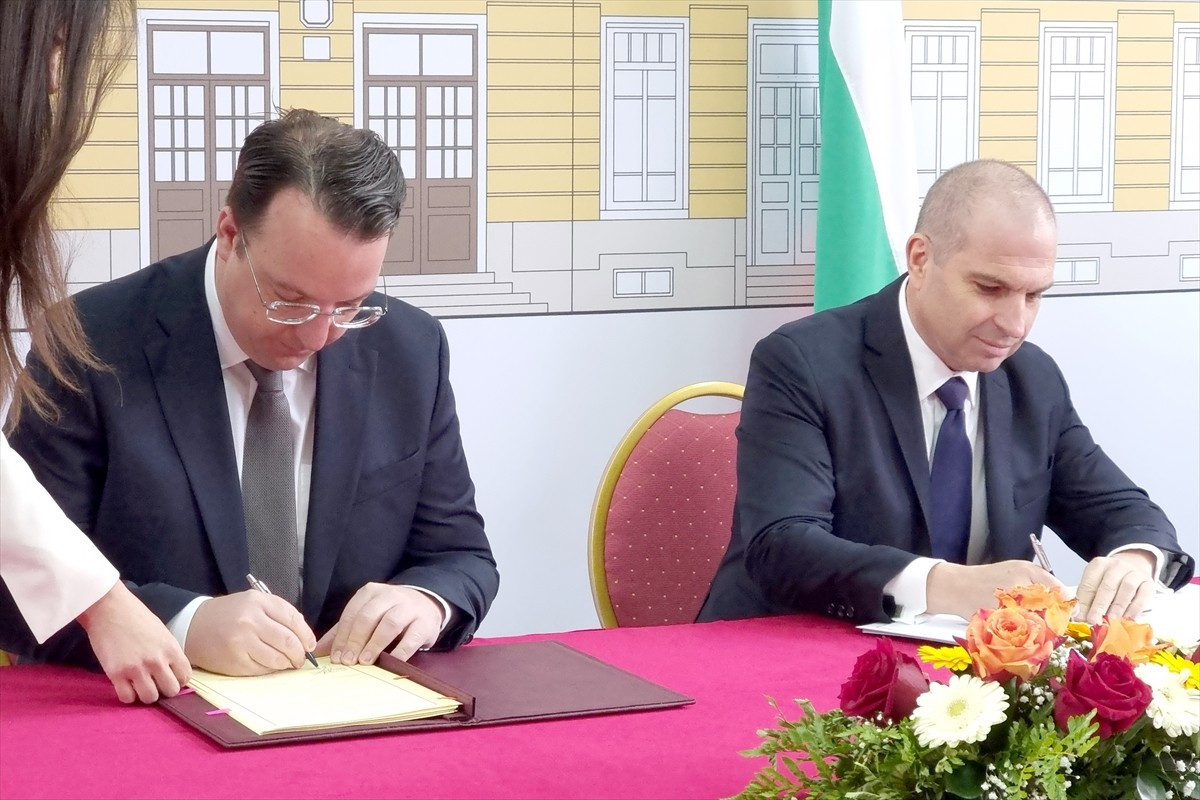 Bulgaristan ve Kuzey Makedonya, sınırda yer alacak ortak demiryolu tünelinin hazırlanması, inşası...