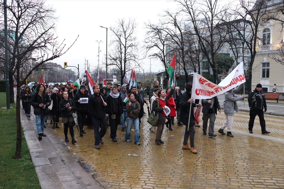 Bulgaristan'ın başkenti Sofya'da üniversite öğrencileri, Gazze'de soykırım işleyen İsrail'in...