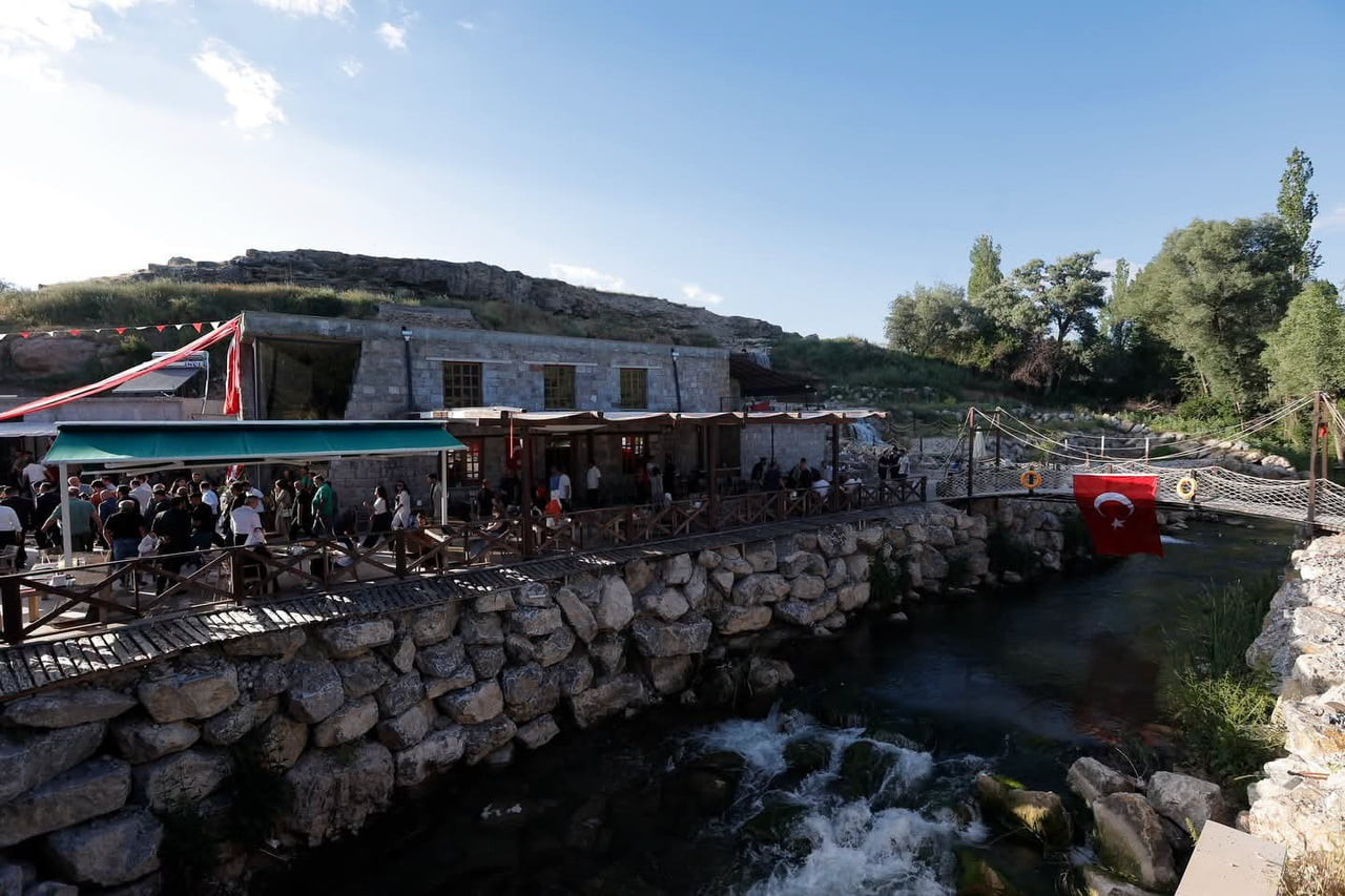 BÜNYAN BELEDİYESİ TARAFINDAN TARİHİ DOKUSU KORUNARAK RESTORE EDİLEN BİR ASIRLIK DEĞİRMEN, RESTORAN...