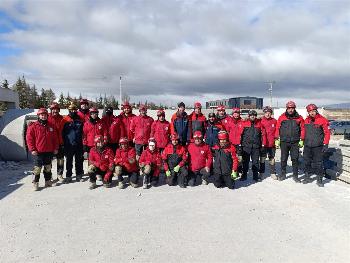 Bünyesinde uluslararası havalimanı barındıran dünyadaki tek yükseköğretim kurumu olan Eskişehir...
